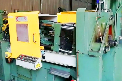 High pressure die casting factory operation