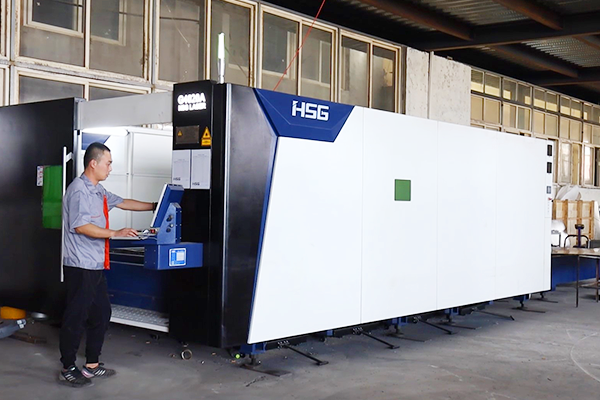 Metal sheet processing workshop